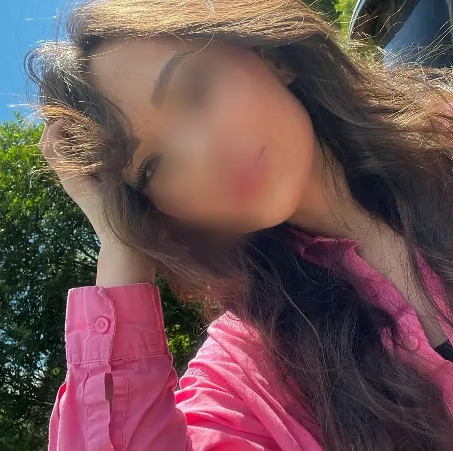 Amy, 25