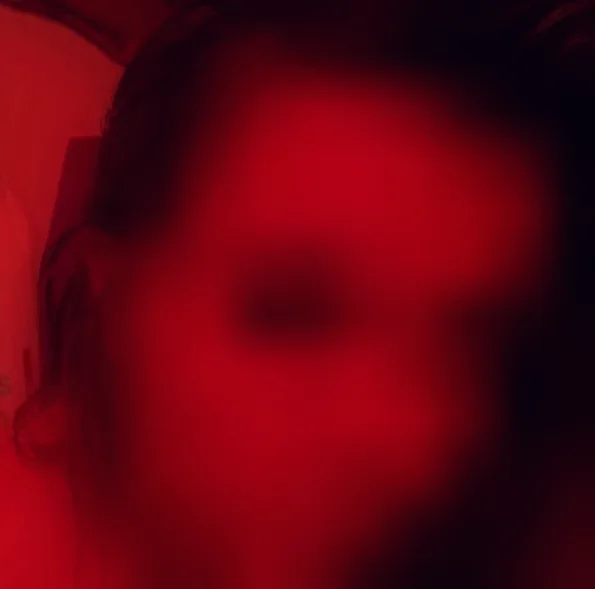 Claire, 30