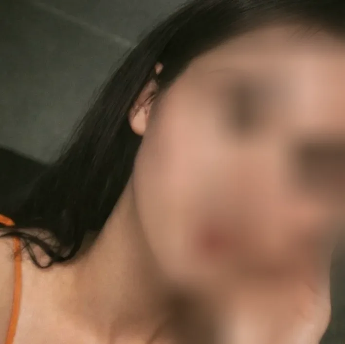 Naomi, 28