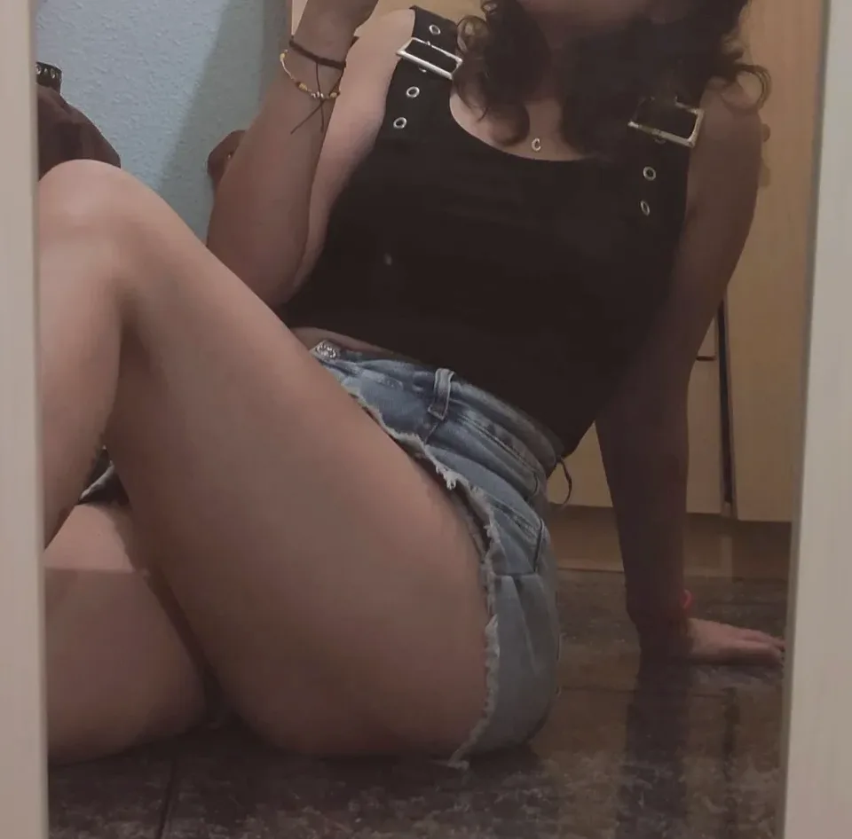 Victoria, 32